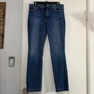 Joe's Jeans Women's Petite Boot Cut in Classic Blue
